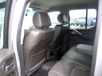 2008 Nissan Navara Pictures