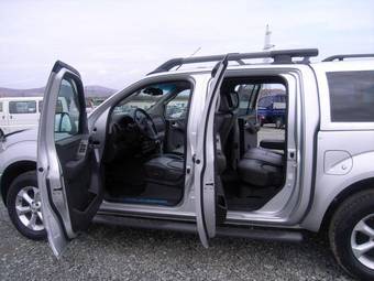 2008 Nissan Navara Pictures
