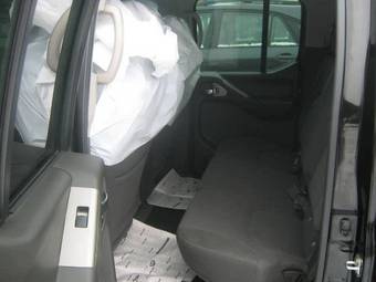 2008 Nissan Navara Images