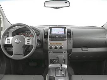 2009 Nissan Navara Pictures