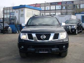 2009 Nissan Navara Pictures