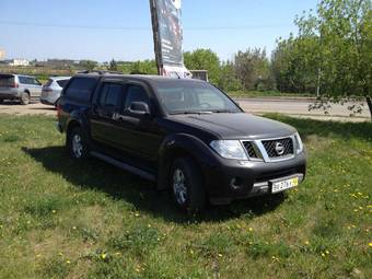 2010 Nissan Navara Photos