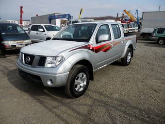 2012 Nissan Navara Photos