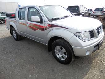 2012 Nissan Navara Pictures
