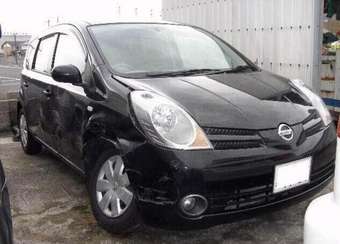 2005 Nissan Note Pictures