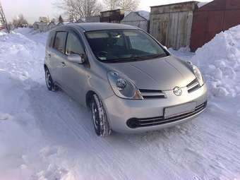 2005 Nissan Note Pics