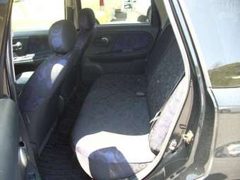 2005 Nissan Note Pictures