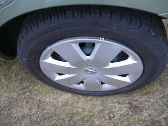 2005 Nissan Note Photos