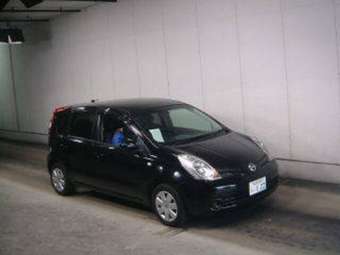 2005 Nissan Note Photos