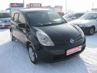 2005 Nissan Note Photos