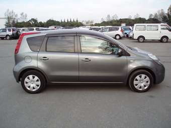2005 Nissan Note Images