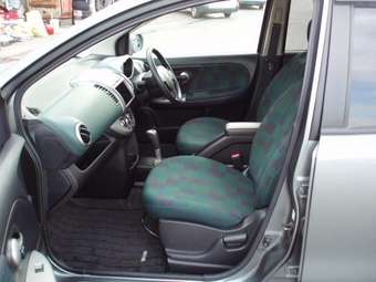 2005 Nissan Note Photos
