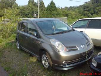 2005 Nissan Note Photos