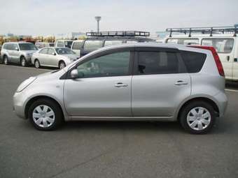 2005 Nissan Note Photos