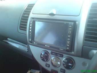 2005 Nissan Note Photos