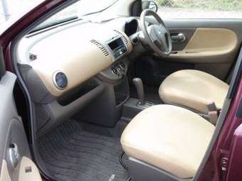 2005 Nissan Note Photos