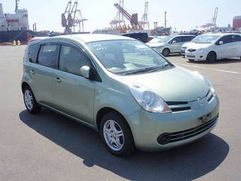 2005 Nissan Note Pictures