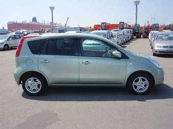 2005 Nissan Note Pictures