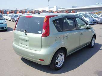 2005 Nissan Note Photos