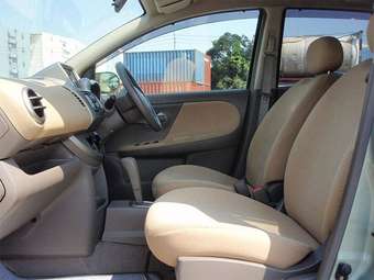 2005 Nissan Note Photos