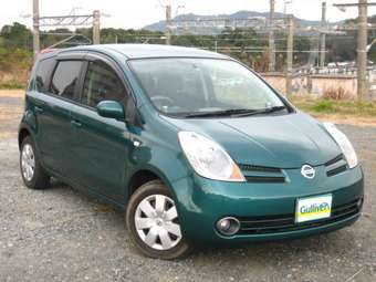 2005 Nissan Note Photos