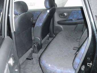 2005 Nissan Note Pictures