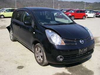 2005 Nissan Note Photos