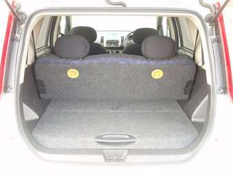 2005 Nissan Note Pictures