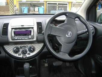 2005 Nissan Note Photos