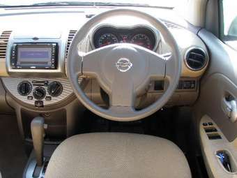 2005 Nissan Note Photos