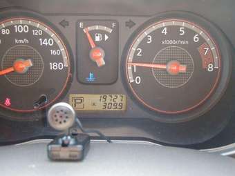 2005 Nissan Note Photos