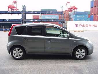 2005 Nissan Note Photos