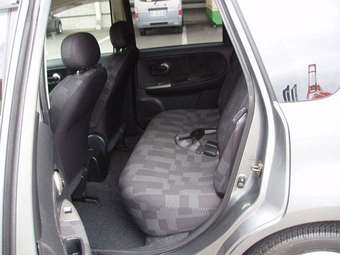 2005 Nissan Note Pictures