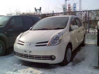 2005 Nissan Note Pictures