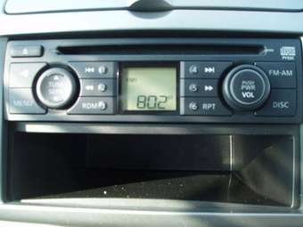 2005 Nissan Note Pictures