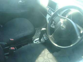 2005 Nissan Note Photos