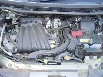 2005 Nissan Note Photos