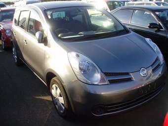 2005 Nissan Note Photos
