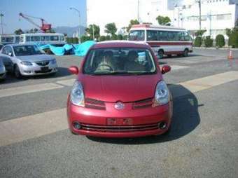 2005 Nissan Note Pictures