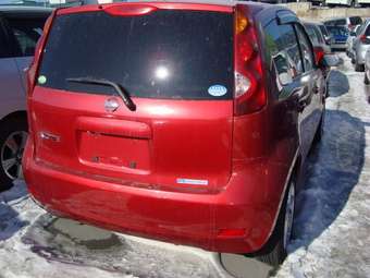 2005 Nissan Note Pictures