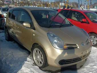 2005 Nissan Note Photos