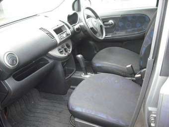 2005 Nissan Note Photos