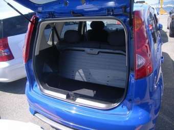 2005 Nissan Note Pics