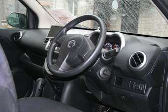 2005 Nissan Note Pictures