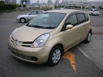 2005 Nissan Note Photos
