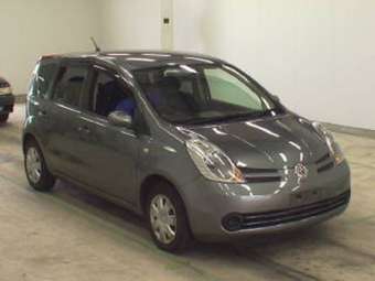 2005 Nissan Note Photos