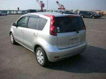 2005 Nissan Note Pictures