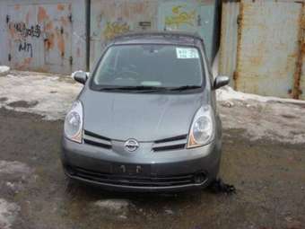 2005 Nissan Note Pictures