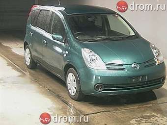 2005 Nissan Note Pictures