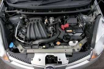 2005 Nissan Note Pictures